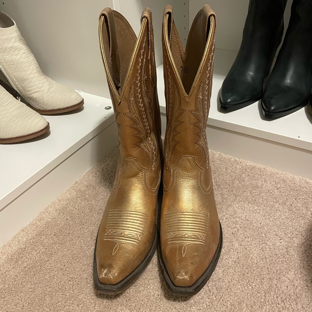 Gold Ariat Boots - Picture 7 of 7